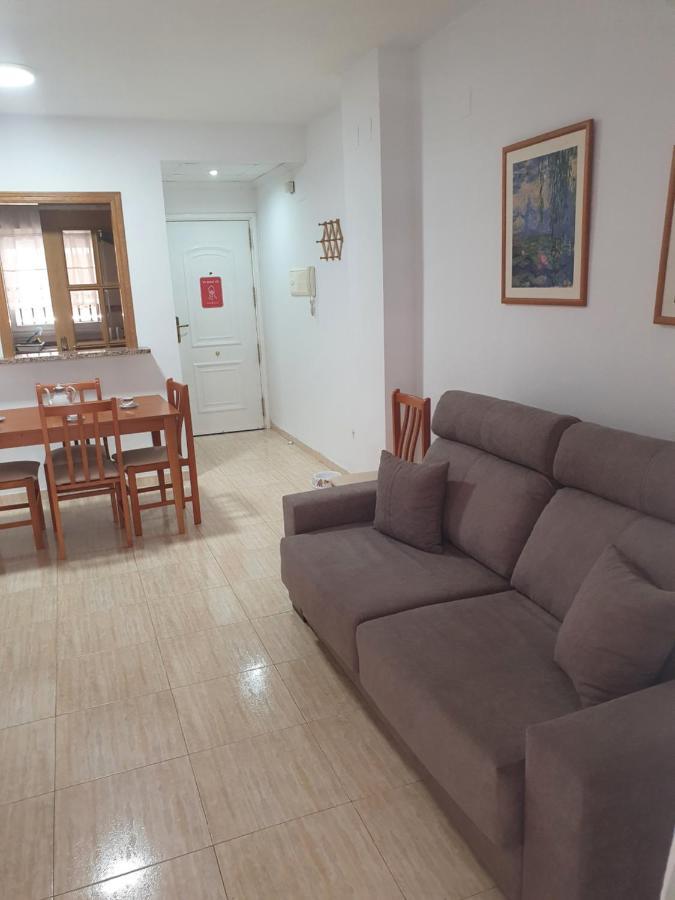 Schoene Ferienwohnung Ca. 350M Vom Strand Entfernt Оропеса-дель-Мар Экстерьер фото